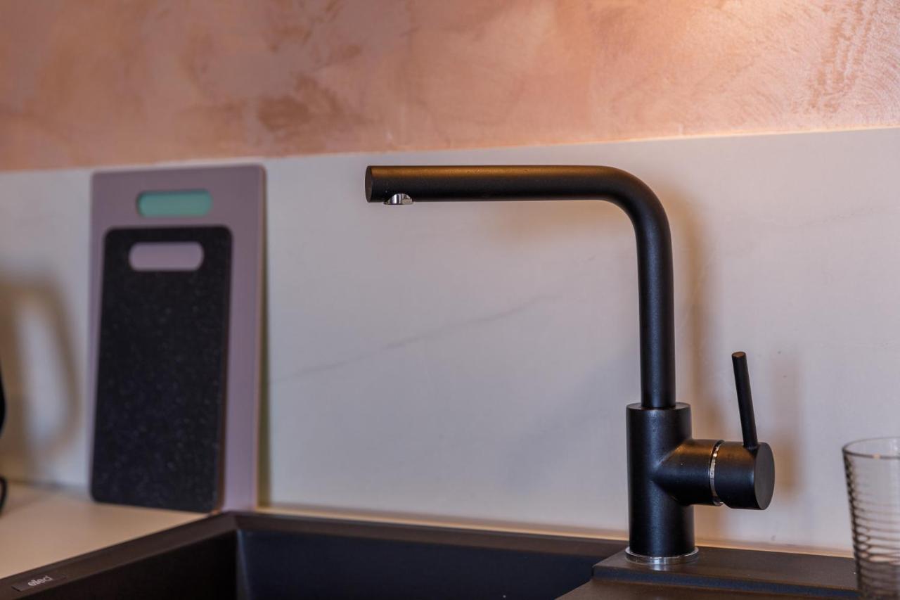Apartmen Plus U Centru Blizu Plaze Njivice Ngoại thất bức ảnh